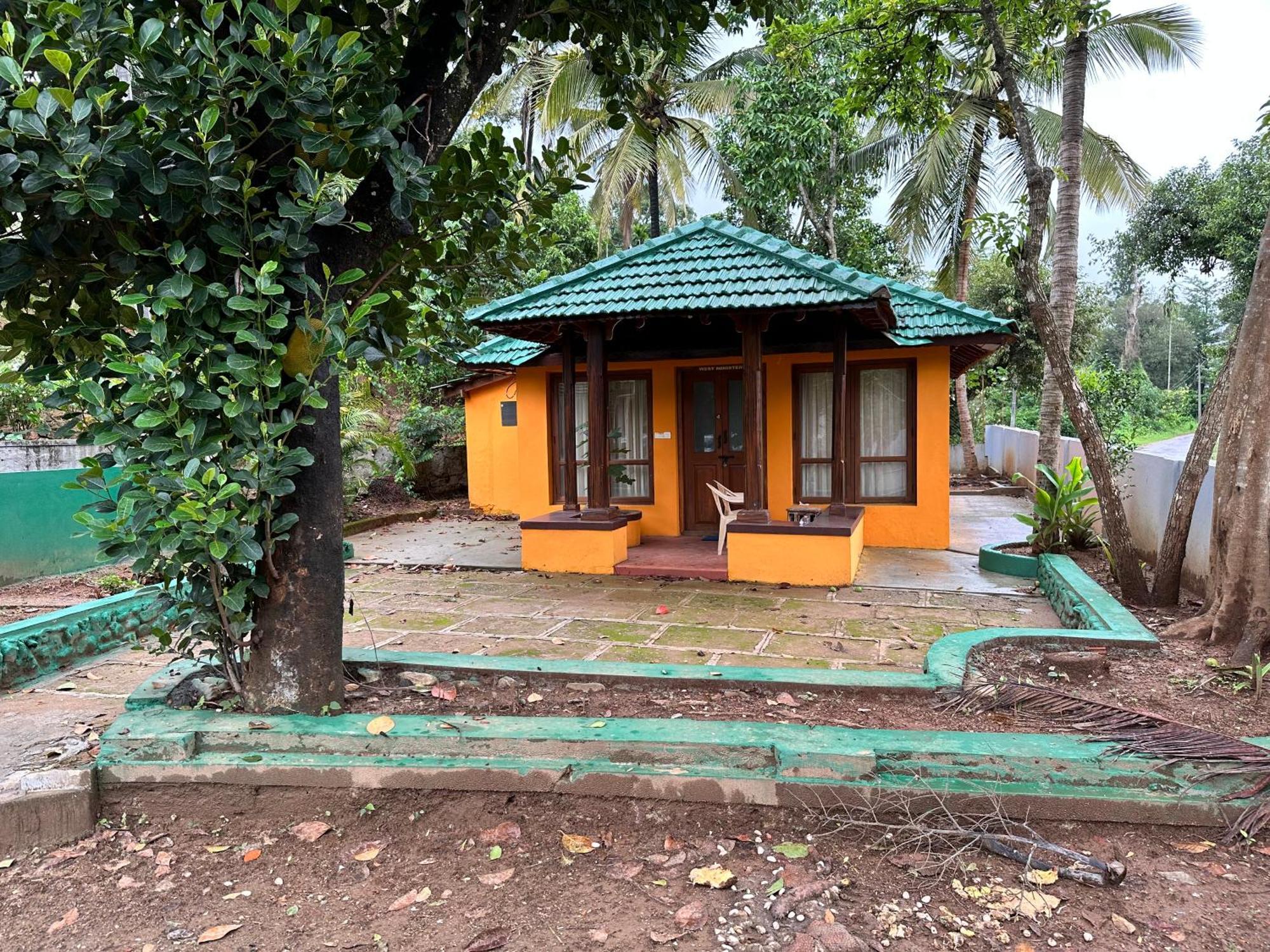 Sherlock Jungle Retreat Srimangala Exterior photo