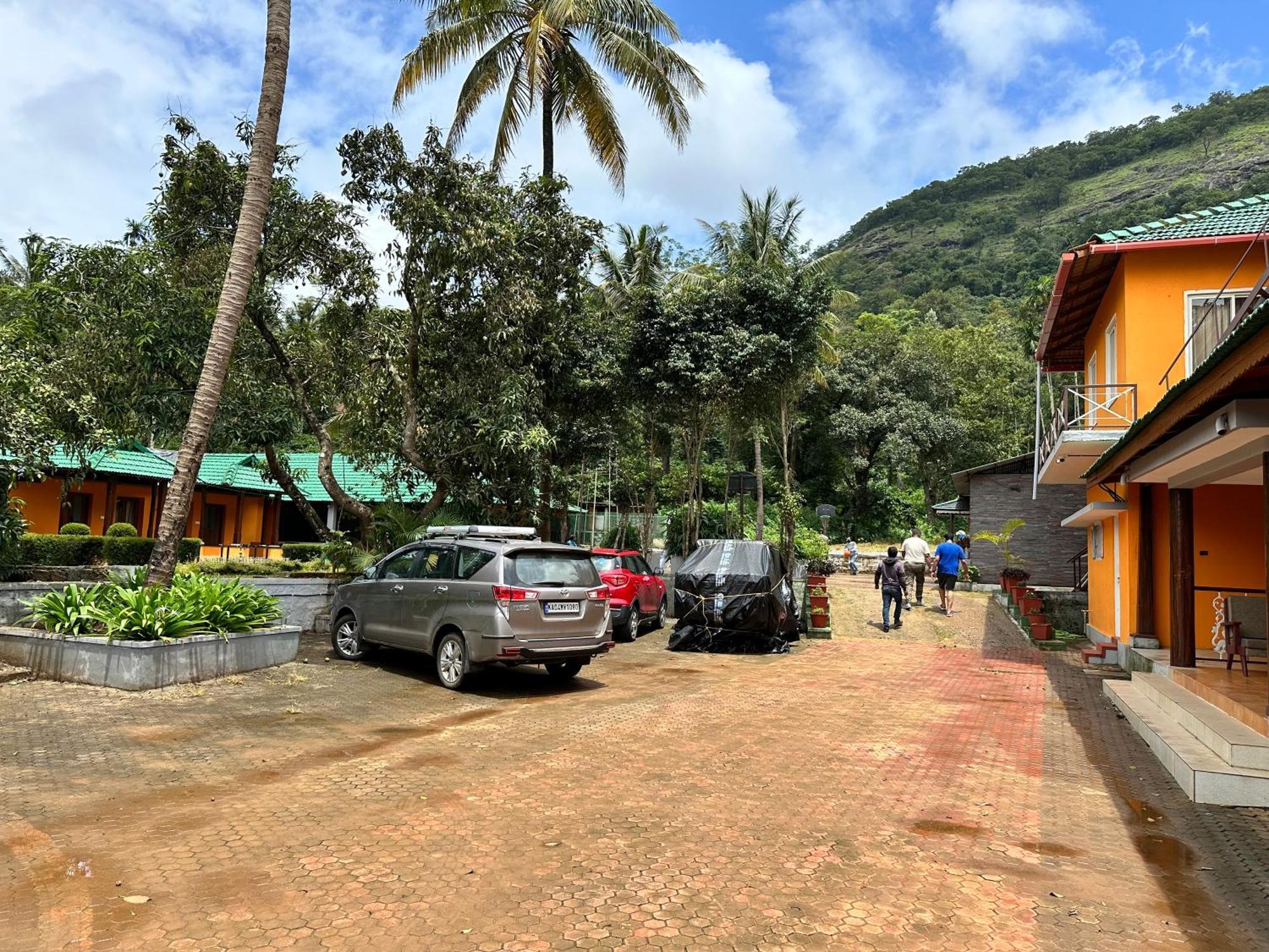 Sherlock Jungle Retreat Srimangala Exterior photo