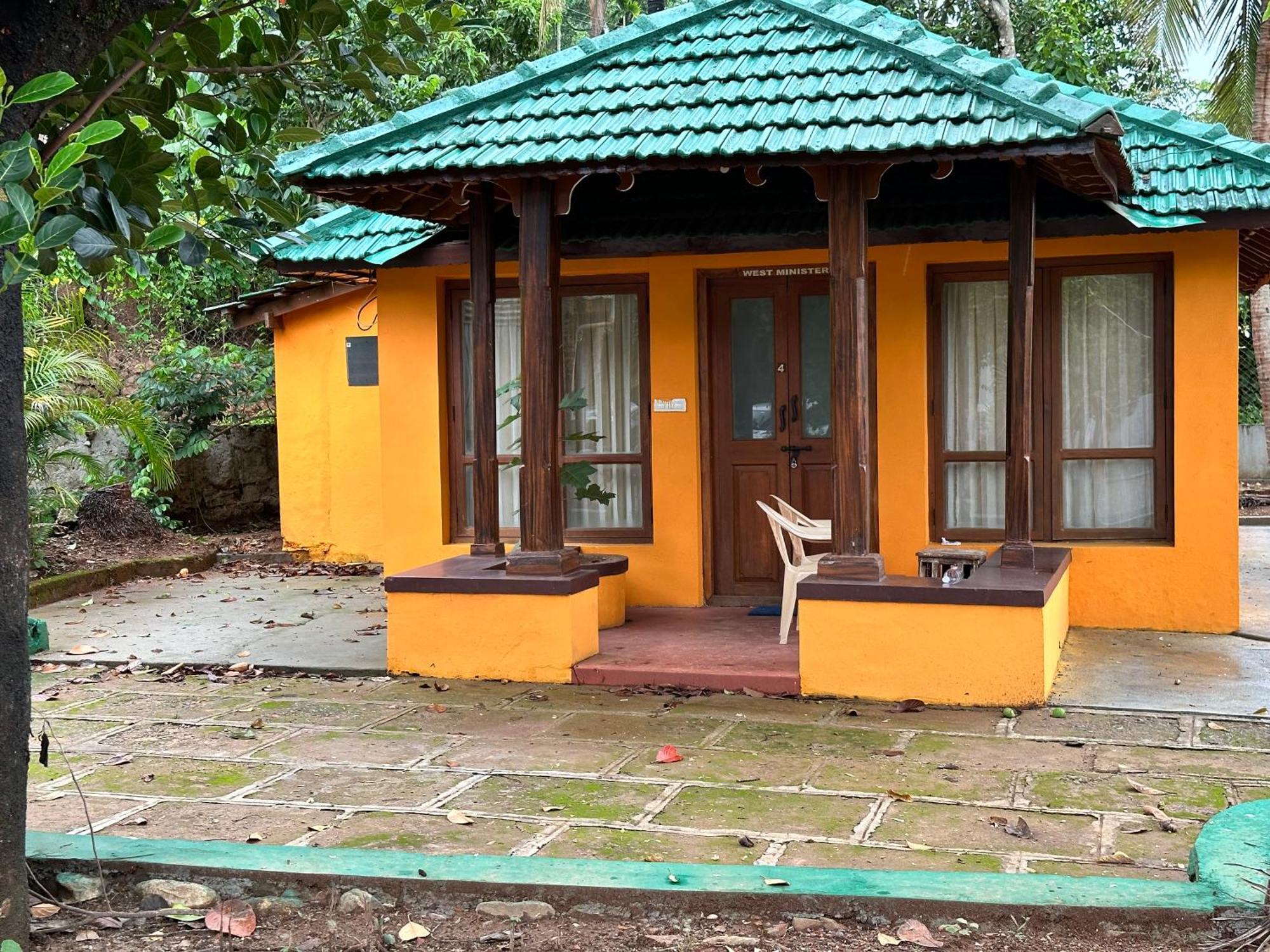 Sherlock Jungle Retreat Srimangala Exterior photo